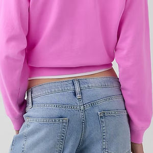 Sweat-shirt court chaud pour femme avec design d'épaule tombante, logo personnalisable, service OEM, prix d'usine abordable et col rond - Product Image 6