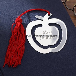 Marcapáginas indio hecho a mano de metal y plata, marcador ligero en forma de manzana para el hogar, sala de estar y uso de oficina - Product Image 1