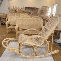 Fauteuil d'extérieur en rotin naturel tressé à la main, chaise longue style resort à tissage ouvert, vente chaude 2026, fournisseur en gros