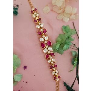 กำไลข้อมือดีไซน์เนอร์คุณภาพสูง ชุบทอง ประดับด้วยหิน ดูหรูหรา เหมาะสำหรับสวมใส่ในโอกาสทั้งแบบทันสมัยและแบบดั้งเดิม สำหรับผู้หญิง - Product Image 1