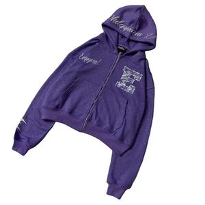 Conjunto Deportivo Casual de Forro Polar de Poliéster al por Mayor con Logotipo OEM, Serigrafía, Pedrería, Sudadera con Cremallera y Pantalones Acampanados Tallas Grandes - Product Image 3