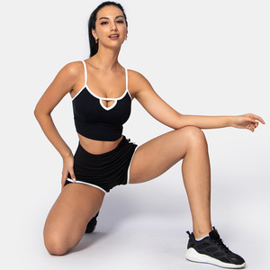 Short pour filles Ensemble de yoga d'été pour survêtement pour femme Soutien-gorge et short croisé à la taille en V Ensemble de motard pour yoga - Product Image 6