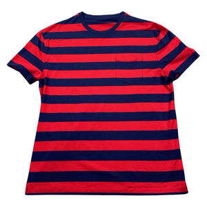 Camiseta de manga corta de algodón puro con cuello redondo y bolsillo en el pecho a rayas azules y rojas para hombre - Product Image 1