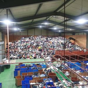 Vêtements usagés (vêtements): Chantier (balle) - Product Image 2