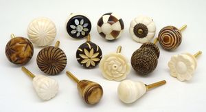 Boutons de placard et de tiroir ronds écologiques de qualité supérieure, design moderne, sculptés à la main, décoration intérieure - Product Image 2