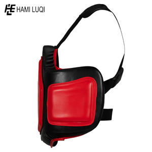 Protège-poitrine absorbant les impacts pour l'entraînement sportif et les compétitions pour le karaté et la boxe Muay Thai en cuir PU en boîte - Product Image 3