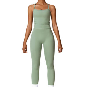 Conjunto de yoga personalizado completo transpirable bajo MOQ para mujer conjunto de mallas y Top hecho a medida de buena calidad para venta en línea - Product Image 1