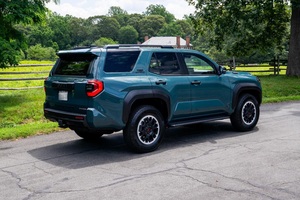 Neat 2025 4Runner TRD Off-Road Premium 4x4 - Product Image 5