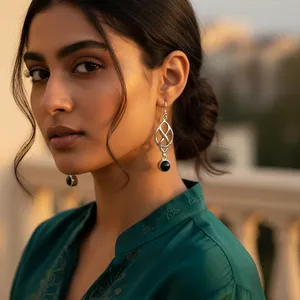 Pendientes de Plata de Ley 925 con Nudo Celta y Piedras de Ónice, Joyería de Moda - Product Image 3