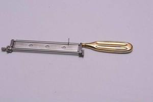 Premium Watson Skin Graft Humby Knife Handle Dermatome con hoja esterilizada Grado médico Acero inoxidable alemán CE ISO 13485 - Product Image 3