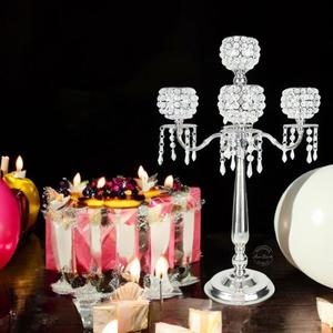 Lujosos candelabros de 5 brazos en diseño Redondo de cristal de aluminio plateado para eventos en casa, Decoración de mesa de boda hecha de Metal - Product Image 1
