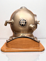 Casque de plongée vintage en laiton finition brune, objet décoratif |   Casque de plongée antique pour les profondeurs marines