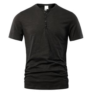 Camiseta con cuello en V para hombre de poliéster 100% de alta calidad 180 Gsm Impresión de sublimación de tela fabricada con excelente servicio - Product Image 4