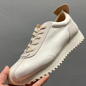Chaussures de sport décontractées pour hommes, respirantes, pour la marche, la course, la salle de sport et les activités de plein air, avec un design confortable - Product Image 1