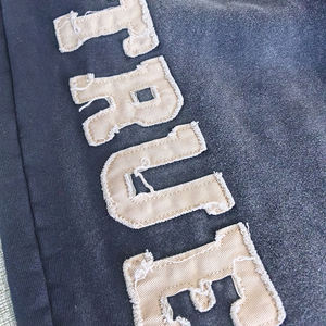 450gsm lavé à l'acide hommes sweats à capuche Applique broderie coton lourd surdimensionné goutte épaule fermeture éclair à capuche personnalisé pull éponge français - Product Image 4