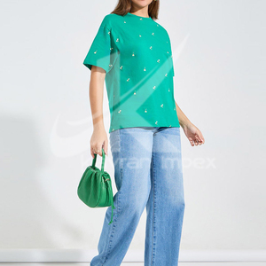 Camisetas bordadas personalizadas para mujer: calidad superior, bordado personalizado, perfecto para moda informal, marca corporativa - Product Image 4