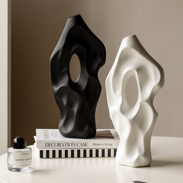 Modern Creative Simple Ceramic Flower Vase Burned Matte Finish for Tabletop Decorations in Living Room for Dried Flowers