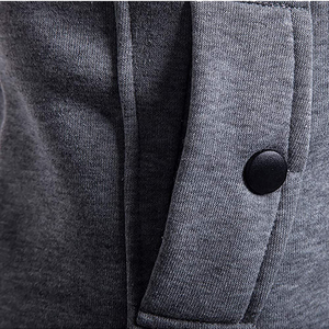 Sudadera con capucha y cremallera completa de algodón de felpa francesa ligera para hombre con logotipo personalizado Essentials y ajuste cómodo - Product Image 4