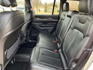 รถจี๊ปเชอโรกี ลิมิเต็ด ปี 2024 ใหม่/มือสอง ขับเคลื่อน 4 ล้อ เกียร์อัตโนมัติ เบาะหนัง ไฟหน้า LED หลังคาซันรูฟ ระยะทางวิ่ง 1-25000 ไมล์ พร้อมกล้อง - Product Image 6