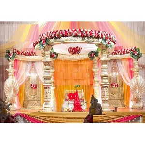 Mandap de Boda Estilo Indio del Sur con Pilares Dev, Montaje Tradicional de Mandap de Boda con Pilares Dev, Impresionante Conjunto de Mandap Indio para Bodas en EE. UU. - Product Image 1