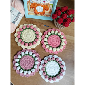 Posavasos de Flores de Rosa de Ganchillo de Lana Hechos a Mano, Diseño Clásico, Reutilizables, Gruesos, Regalo para el Día de la Madre, Hecho en Vietnam - Product Image 1