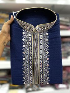 Pyjama Kurta exclusif Premium Ethnic Wear pour fêtes, mariages, festivals et occasions appropriées du fournisseur indien - Product Image 2