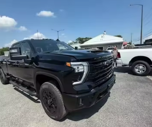 Meilleure Offre 2024 - Chevrolet S 3500 HD Crew Cab Truck Duramaxx 4x4 Longue Benne 8FT avec Attelage Remorque Intégré - Product Image 6
