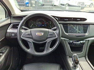 Usado 2018 Cadillac-c XT5 de lujo disponible para la venta | Muy limpio sin accidentes - Product Image 3