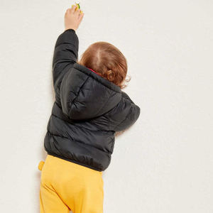 Veste d'hiver matelassée pour enfants Amir avec fermeture éclair, écologique et respirante, 100% polyester, fabriquée par Antom Enterprises - Product Image 4