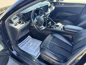 Kia K5 2021 en Perfecto Estado - Product Image 2