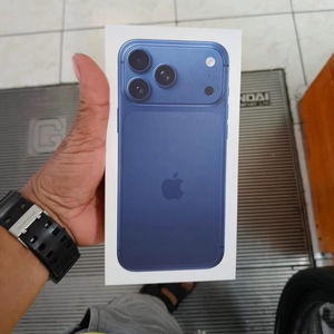 Nouveau App-le i-Phone 17 Pro Max 512 Go Bleu Profond Écran OLED 120 Hz Appareil Photo 48 MP Charge Rapide 100 W - Product Image 1