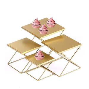 Lot de 3 supports surélevés en métal décoratifs fantaisie pour bols de fruits secs au chocolat Support de service à dessert argenté de forme ronde - Product Image 5