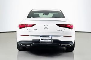 CLA 250 4MATIC COUPÉ TOIT OUVRANT AUTOMATIQUE 221 CV NEUF D'OCCASION 2026 À VENDRE - Product Image 5