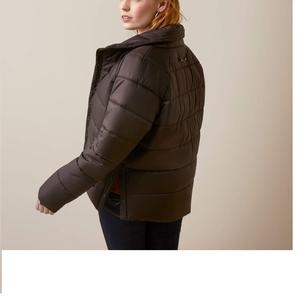 Veste coupe-vent Veste bouffante à capuche pour femme Manteau matelassé léger 3 poches Zip-up Vêtements d'extérieur chauds d'hiver de BD - Product Image 4