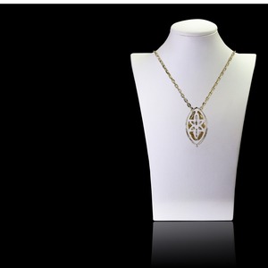 1.22 Ct Marquise Cut Lab Grown Diamond Collier 14K Or Jaune Léger Élégant Bijoux Ethiques pour Un Usage Quotidien - Product Image 1