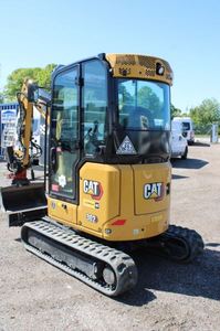 รถขุดขนาดเล็ก CAT 302 CR มือสอง |   รถตีนตะขาบ 3T |   ขนาดกะทัดรัด |   มีจำหน่าย - Product Image 3