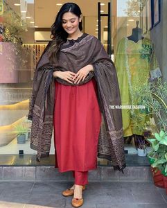 Vestido étnico indio listo Salwar Kameez en Reyon Net Fabric para bodas fiestas con diseño estampado de rayón elegante - Product Image 3