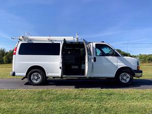 Meilleur prix pour un fourgon utilitaire Chevrolet Express 2016 à vendre, exportation mondiale - Product Image 3