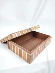 Elegante Caja Decorativa de Madera Maciza para Colgar en la Pared con Incrustaciones de Hueso/Resina/Nácar, Diseño Pulido Hecho a Mano Ecológico - Product Image 4