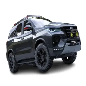 黑色丰田FORTUNER SUV新款丰田Fortuner 2022汽车在阿联酋出售