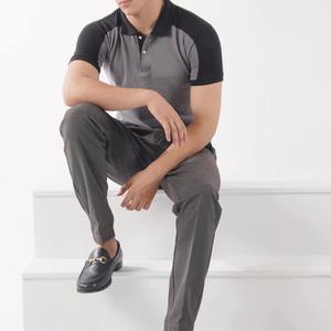2025 arrivée meilleure qualité hommes pour polos Logo personnalisé et conceptions nouveau motif solide de mode en tissu tricoté couleur unie - Product Image 3