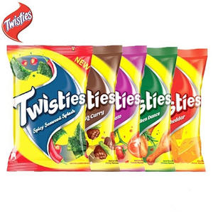 Assortiment de Twisties BBQ Grills en sachet de 140g avec goût de curry, sachet supérieur de collations salées à base de céréales, vente en gros - Product Image 2