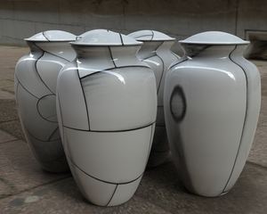 L MAX B EXPORTS Urne de crémation en bois brun et métallique Fournitures funéraires en laiton pour adultes pour cendres Produits commémoratifs - Product Image 5