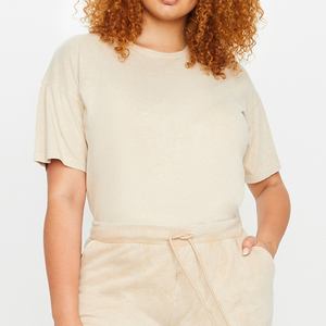 เสื้อยืดสตรีผ้านุ่มใส่สบายสำหรับใส่ลำลองบริการ OEM - Product Image 5