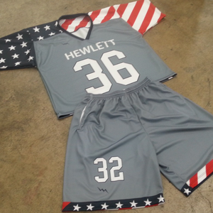 Ensemble de maillots de basket-ball personnalisés pour hommes, uniforme de sport respirant de haute qualité avec option de taille supérieure utilisant la technologie de sublimation - Product Image 3