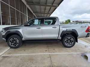 VENTES CHAUDES DE TOYOTA HILUX REVO D'OCCASION, Pick-up Double Cabine 2.8l Turbo Diesel - Product Image 2