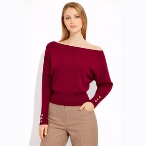 Pull en maille élégant pour femme à col bateau et manches chauve-souris - Haut ample côtelé chic avec poignets à boutons dorés - Product Image 1