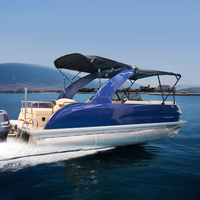 Yacht de croisière de luxe à cabine avec flybridge, en aluminium élégant, pour la pêche et les loisirs