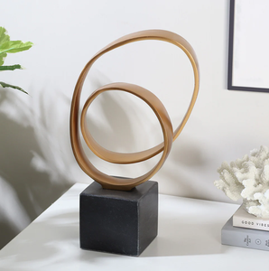 AK โลหะทองเหลืองตั้งโต๊ะพร้อมฐานหินอ่อนสีดำและรูปปั้นมาตรฐานดีไซน์สวยสำหรับตกแต่งสำนักงาน/ตกแต่งโต๊ะ - Product Image 2