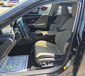 Lexus ES350 2020 d'occasion, toutes options - Product Image 2